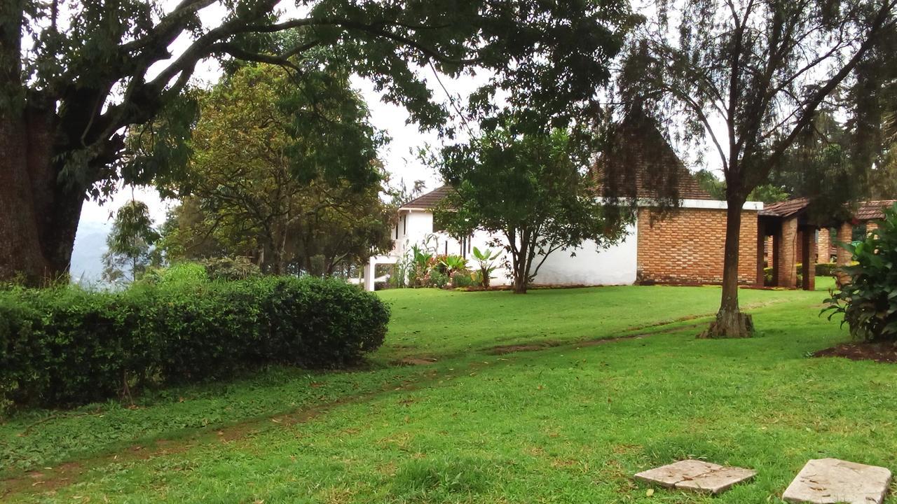 White Horse Inn Kabale ภายนอก รูปภาพ